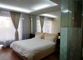 Phoenix Island Ocean Star Resort