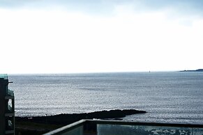 Phoenix Island Ocean Star Resort