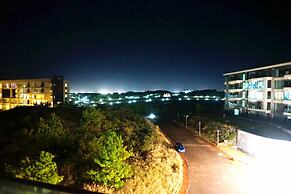 Phoenix Island Ocean Star Resort