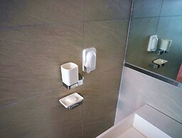 Phoenix Island Ocean Star Resort