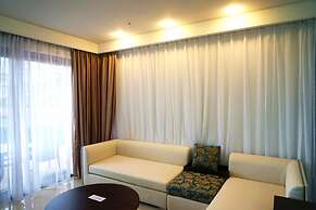 Phoenix Island Ocean Star Resort