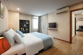 HB Serviced Apartment - 121B Quan Hoa
