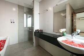 HB Serviced Apartment - 121B Quan Hoa