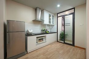 HB Serviced Apartment - 121B Quan Hoa