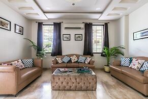 Bungalow by the station by Vista Rooms