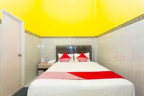 OYO 1427 Azzahra Guest House Syariah