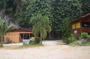 Country House Pulai Holiday Village