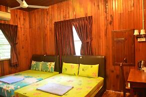 Country House Pulai Holiday Village