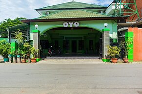 Super OYO 1682 Greenia Hotel