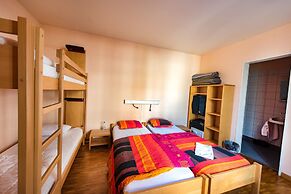 Geneva Hostel