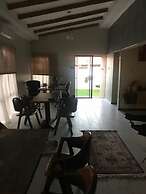 Luxlusive Guest House