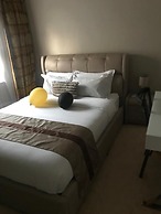 Luxlusive Guest House