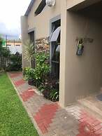 Luxlusive Guest House