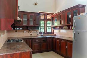 Crystal Homestay by Vista Rooms