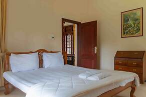 Crystal Homestay by Vista Rooms