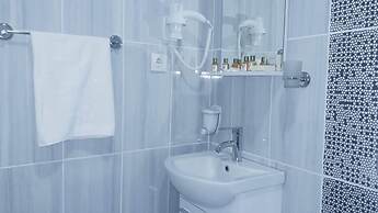 Golden Life Apart Otel