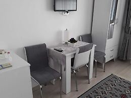 Golden Life Apart Otel