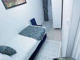 Golden Life Apart Otel