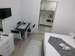 Golden Life Apart Otel