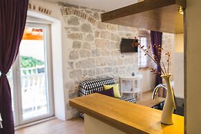 Sir George Luxury Suites