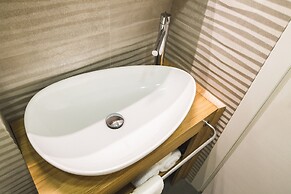 Sir George Luxury Suites