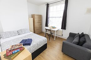 Tower Bridge Accommodation - 11