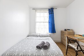 Tower Bridge Accommodation - 11