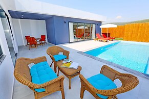 Golden Villas