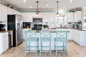 Selah 3 Bedroom Home by RedAwning