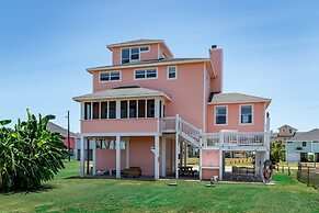 Selah 3 Bedroom Home by RedAwning