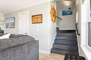 Selah 3 Bedroom Home by RedAwning