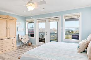 Selah 3 Bedroom Home by RedAwning