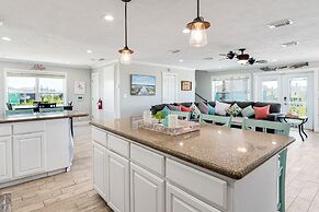 Selah 3 Bedroom Home by RedAwning