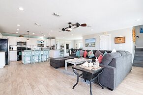 Selah 3 Bedroom Home by RedAwning