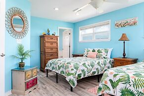 Selah 3 Bedroom Home by RedAwning