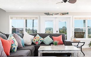 Selah 3 Bedroom Home by RedAwning