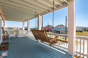 Selah 3 Bedroom Home by RedAwning