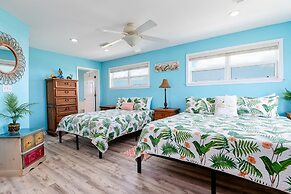 Selah 3 Bedroom Home by RedAwning