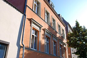 Apartment- und Zimmervermietung am Park