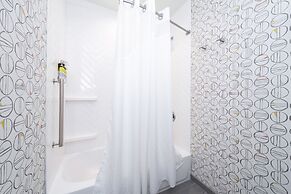 Holiday Inn & Suites Idaho Falls by IHG