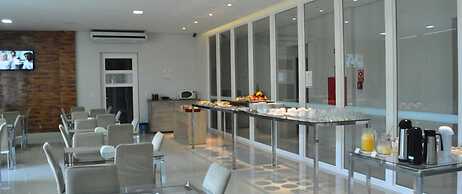 Kamur Plaza Hotel