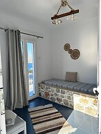 Elenis Studios & Apartments