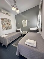 Elenis Studios & Apartments