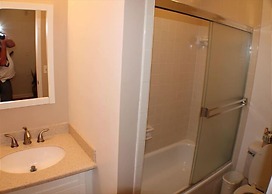 Sleeps 6, Ocean View Condo, 4 Heated Pools - Summerhouse 232