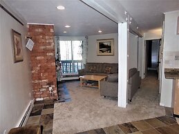 Three House 2 Bed 2 Bath THWC