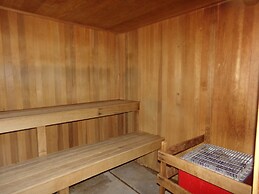 Three House 2 Bed 2 Bath THWC
