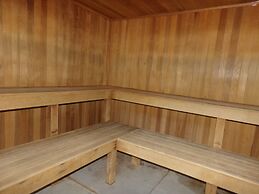 Three House 2 Bed 2 Bath THWC