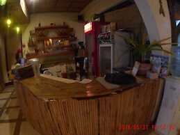 Blue Wave Inn Beach Resort & Restaurant