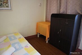 Blue Wave Inn Beach Resort & Restaurant