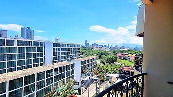 Large Studio Condo Jomtien